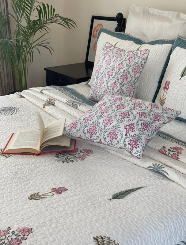 Blossom Quilted Bedcover With 2 Quilted Pillow Covers